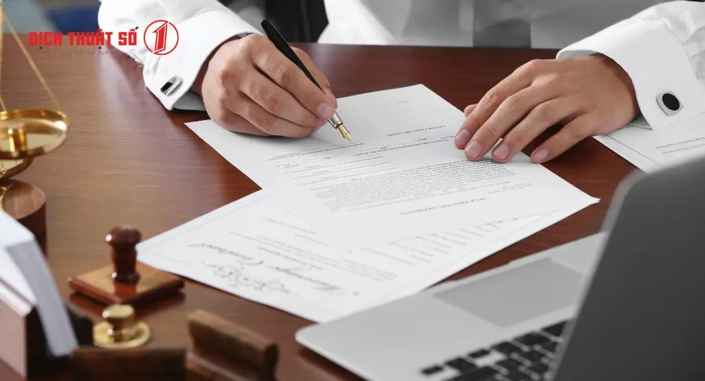 Dịch vụ dịch thuật công chứng tiếng Pháp là gì?